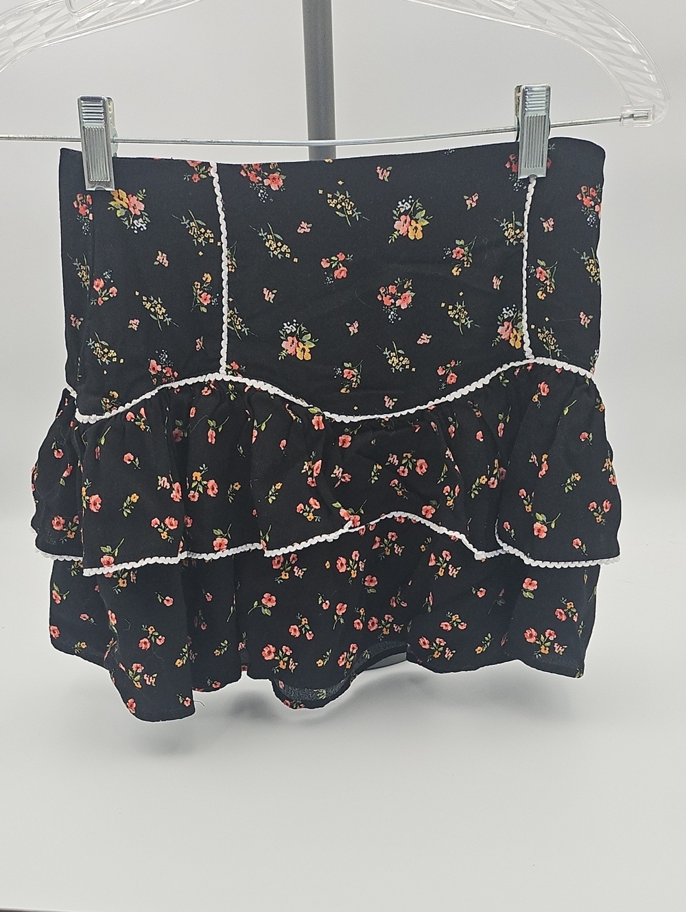Forever 21 Black Floral Ruffle Mini Skirt W/ Side Zipper 13" XS